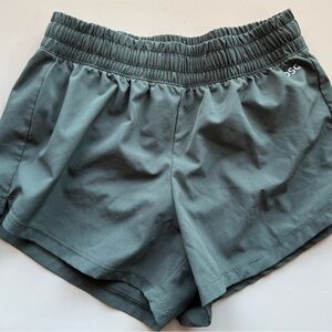 DSG Girls Stride Short —Green — Size M